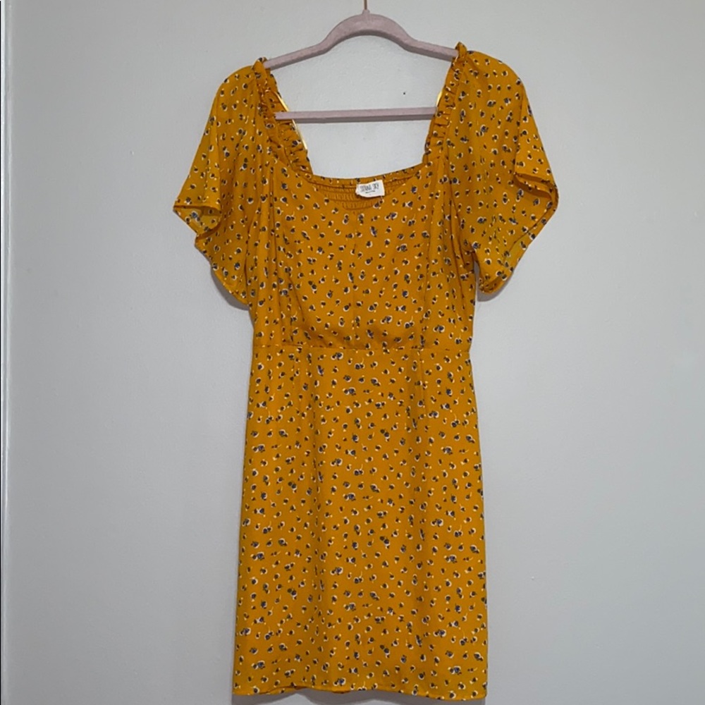 Off the shoulders yellow floral dress